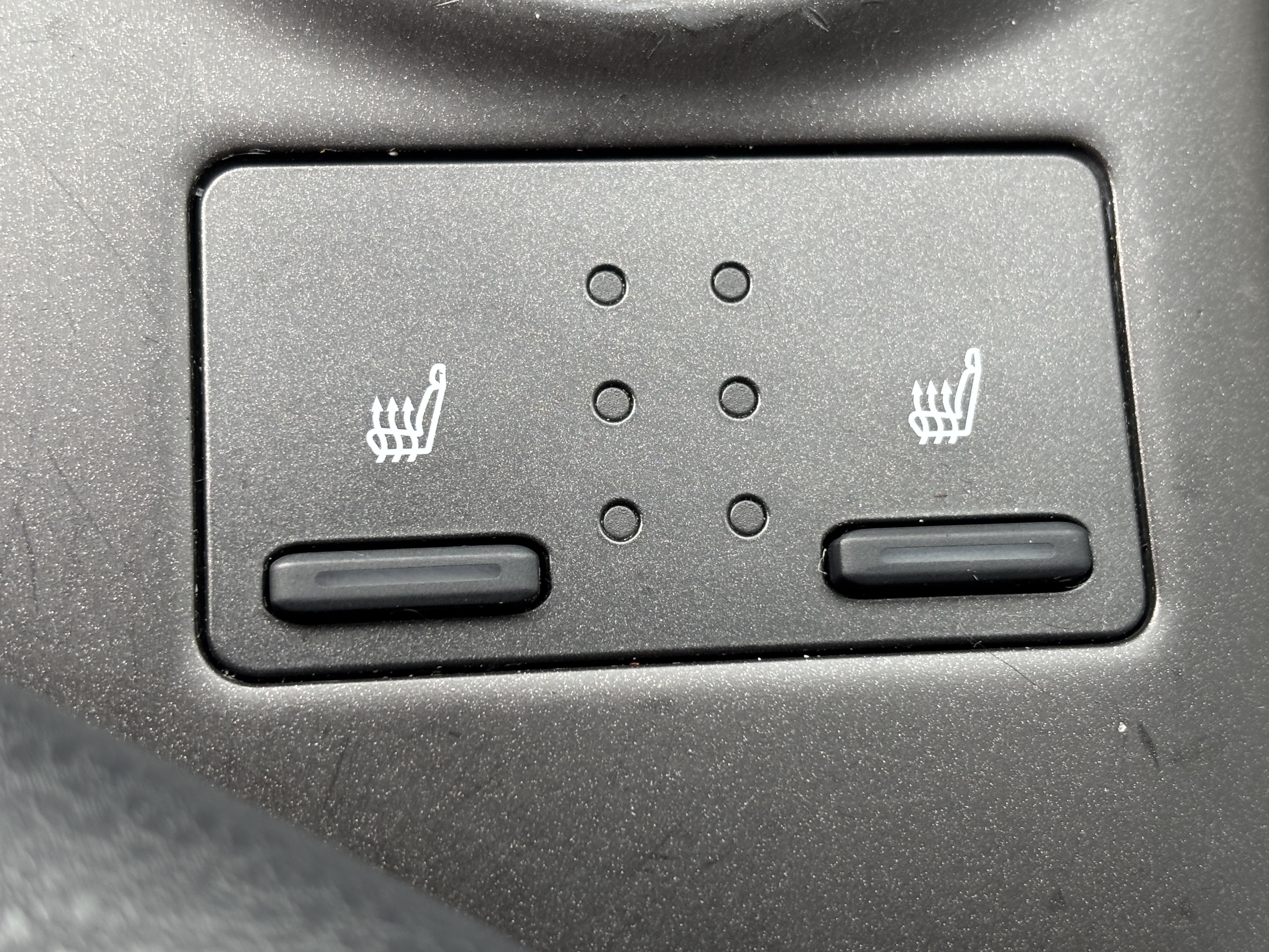 Used 2023 Toyota Camry SE w/ Cold Weather Package FWD image 27