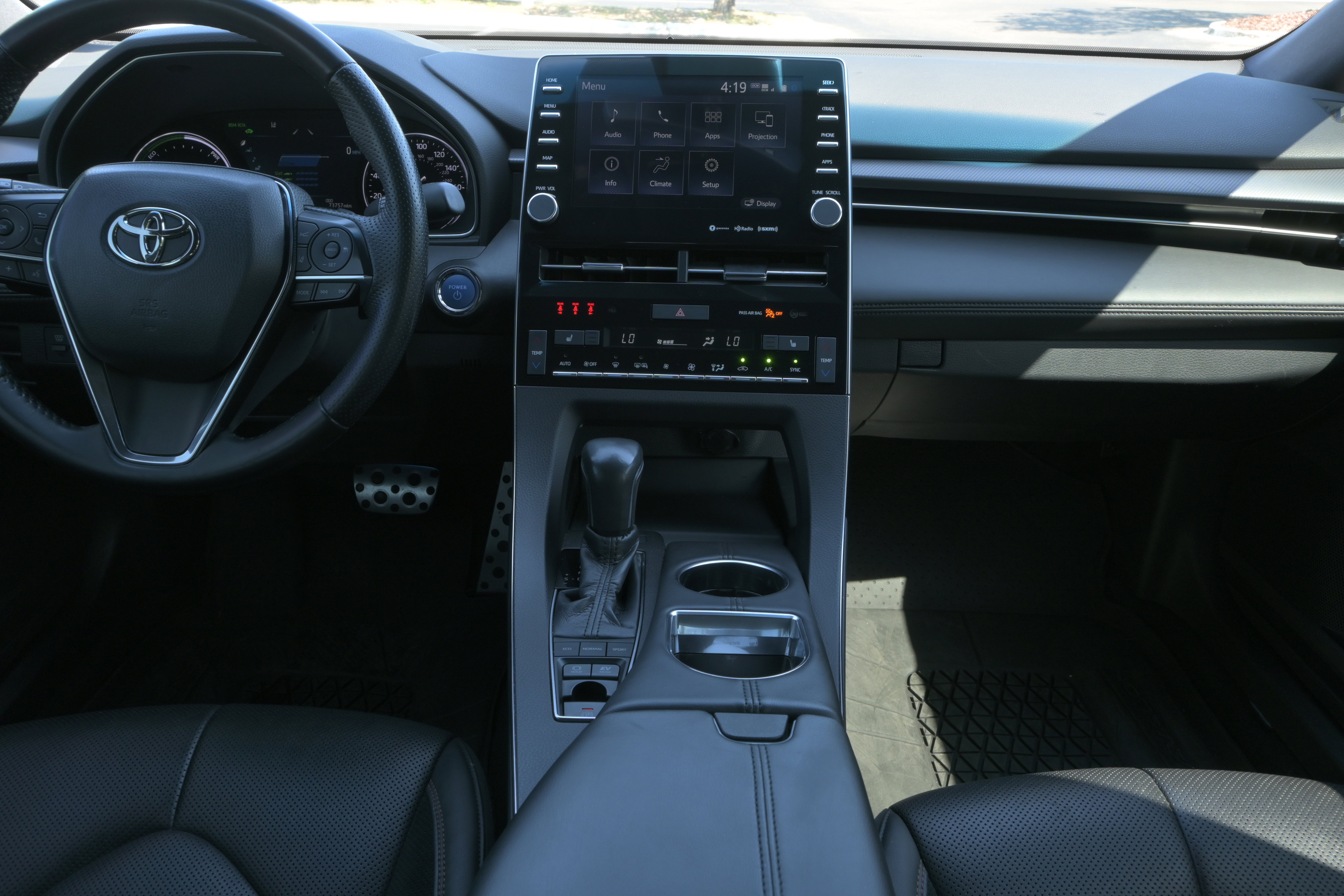 Used 2021 Toyota Avalon XSE FWD image 13