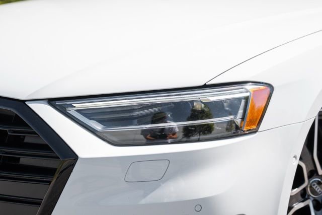 Used 2020 Audi A8 L 4.0T w/ Sport Plus Package image 4