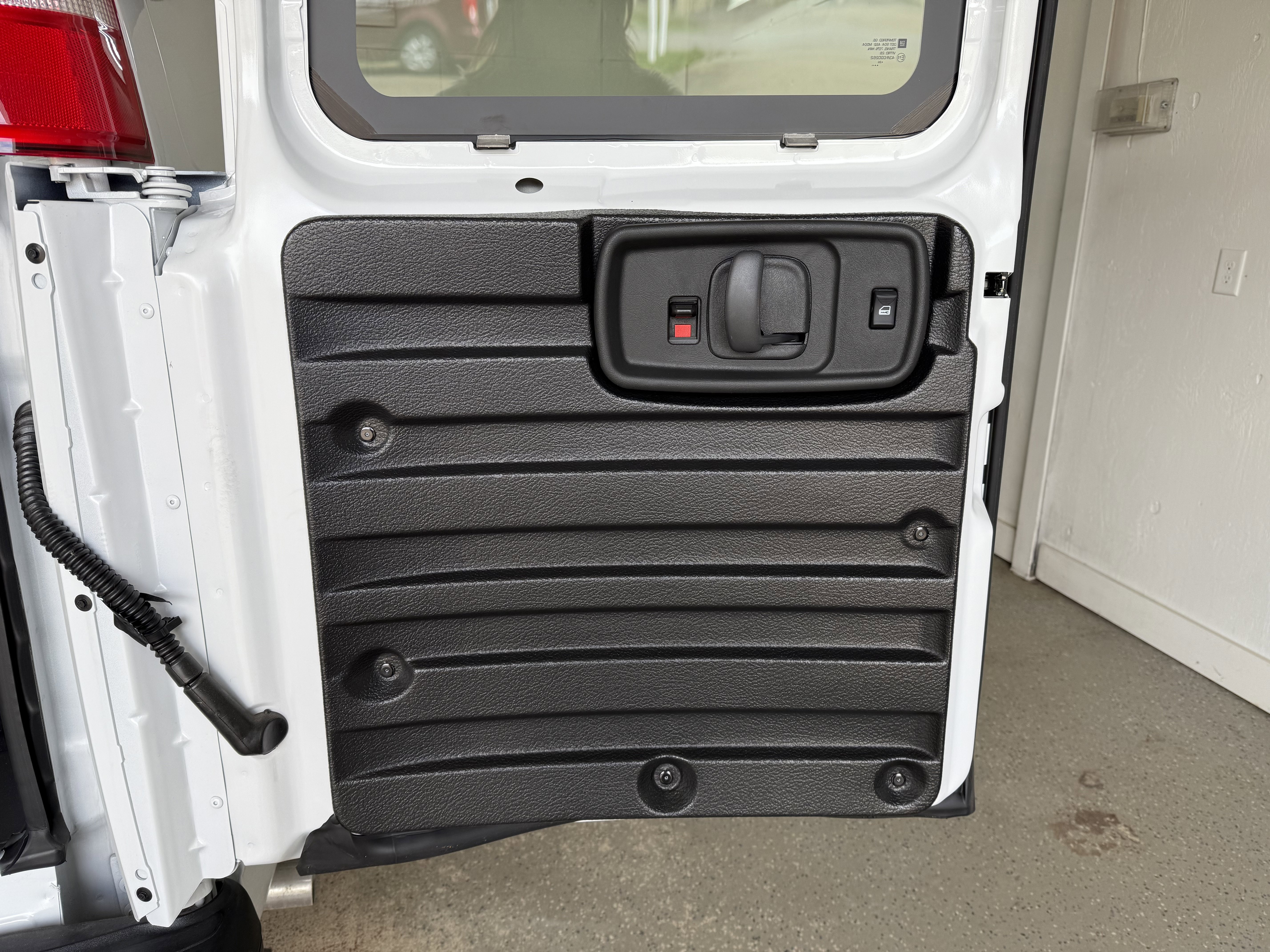 New 2025 Chevrolet Express 3500 w/ Driver Convenience Package image 38