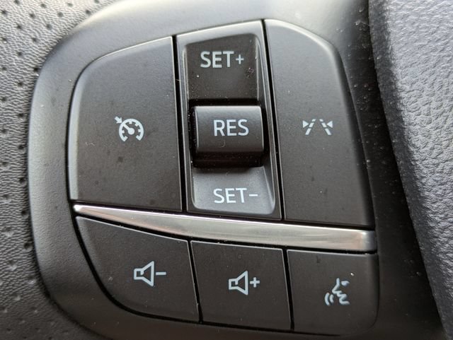 Used 2023 Ford Escape ST-Line AWD/4WD image 25