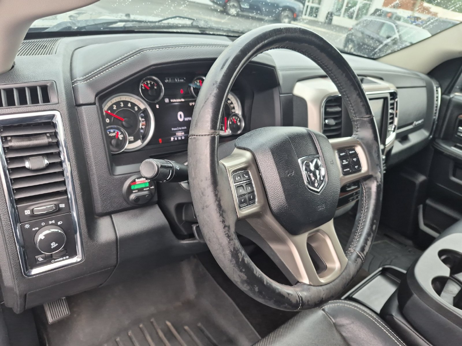 Used 2016 RAM 1500 Laramie AWD/4WD image 12