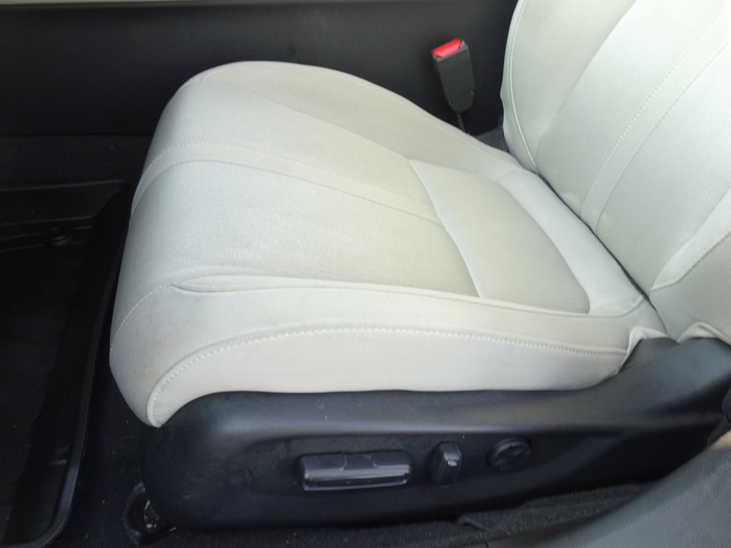 Used 2018 Honda Accord EX image 10