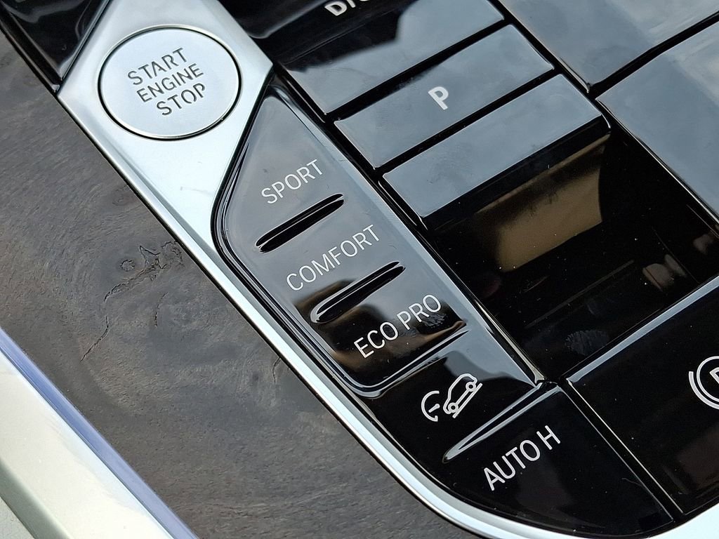 Used 2026 BMW X5 xDrive40i w/ Climate Comfort Package image 26