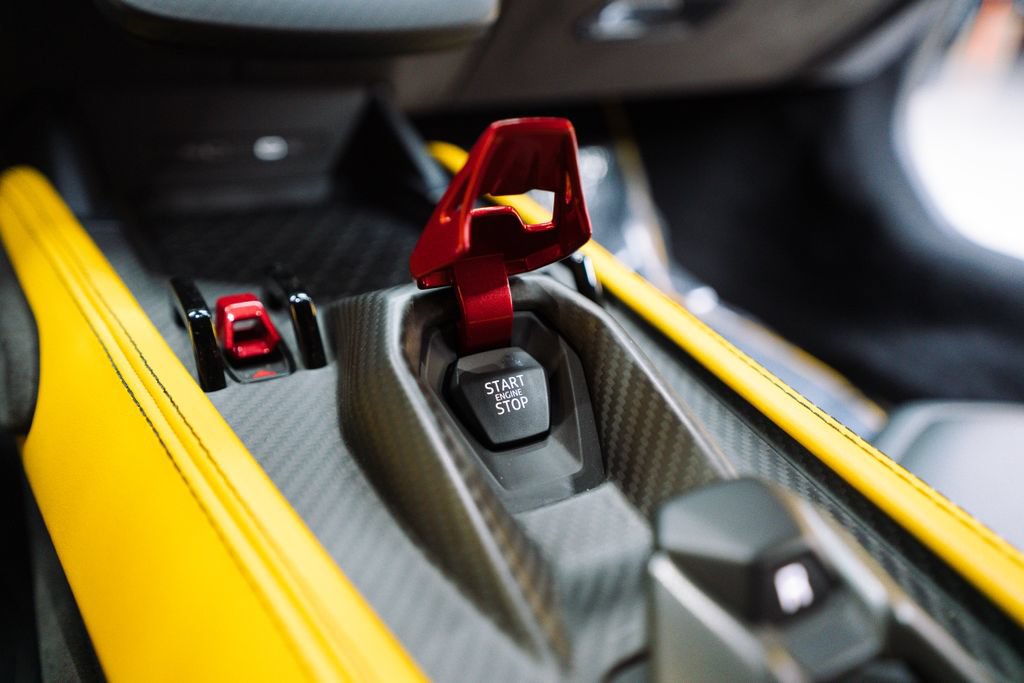 Used 2024 Lamborghini Revuelto AWD/4WD image 45