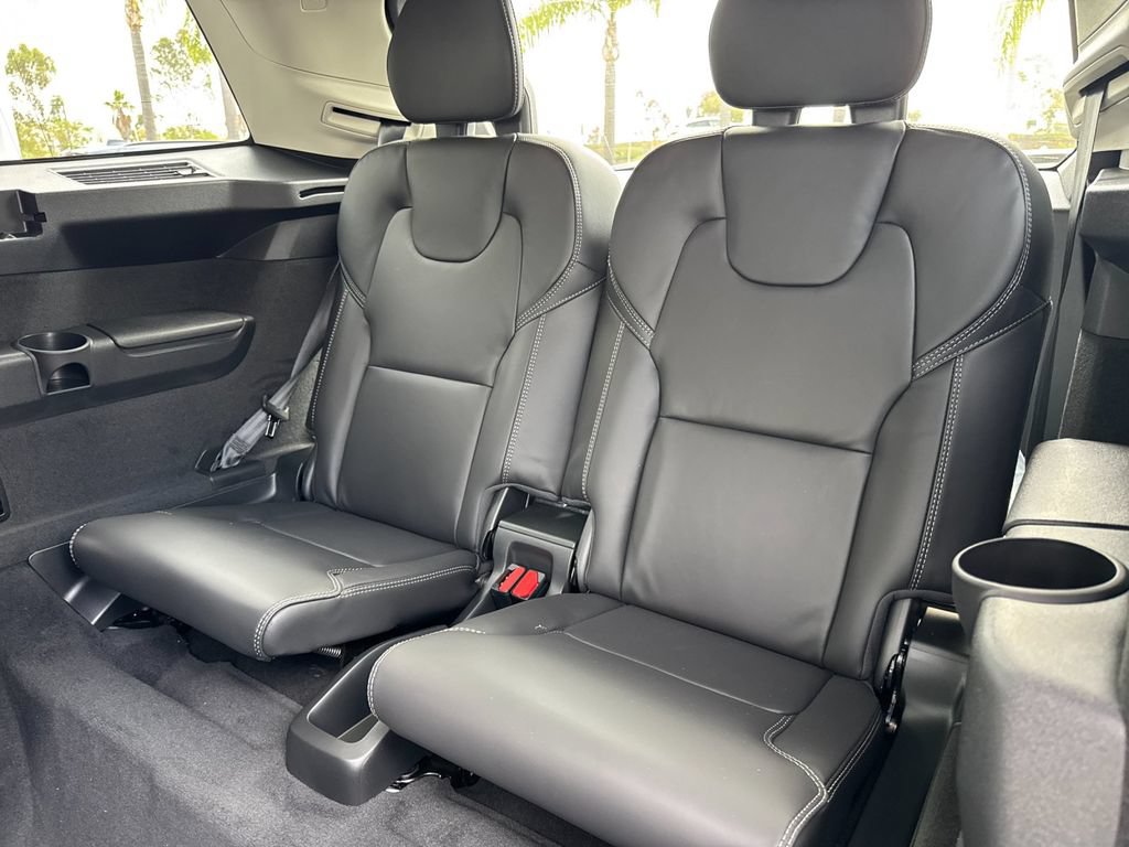 New 2026 Volvo XC90 T8 Ultra w/ Lounge Package AWD/4WD image 14