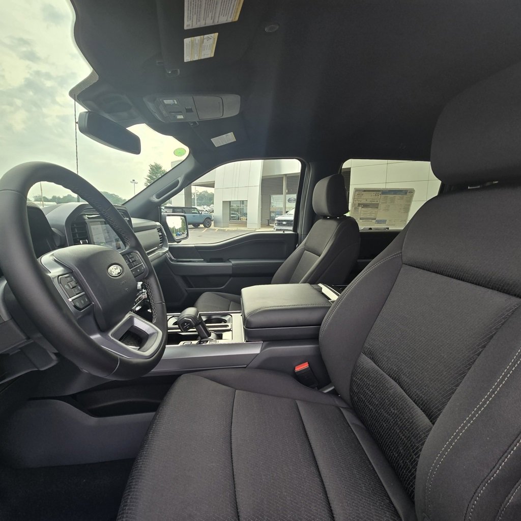 New 2025 Ford F150 XLT image 25