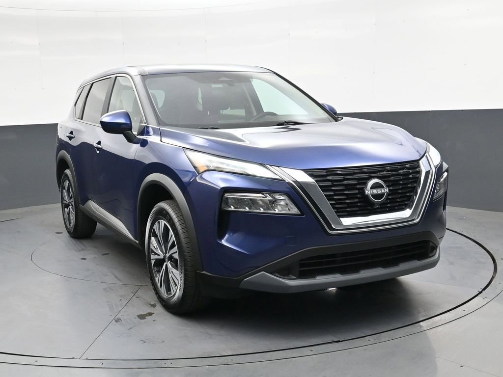 Used 2023 Nissan Rogue SV image 1