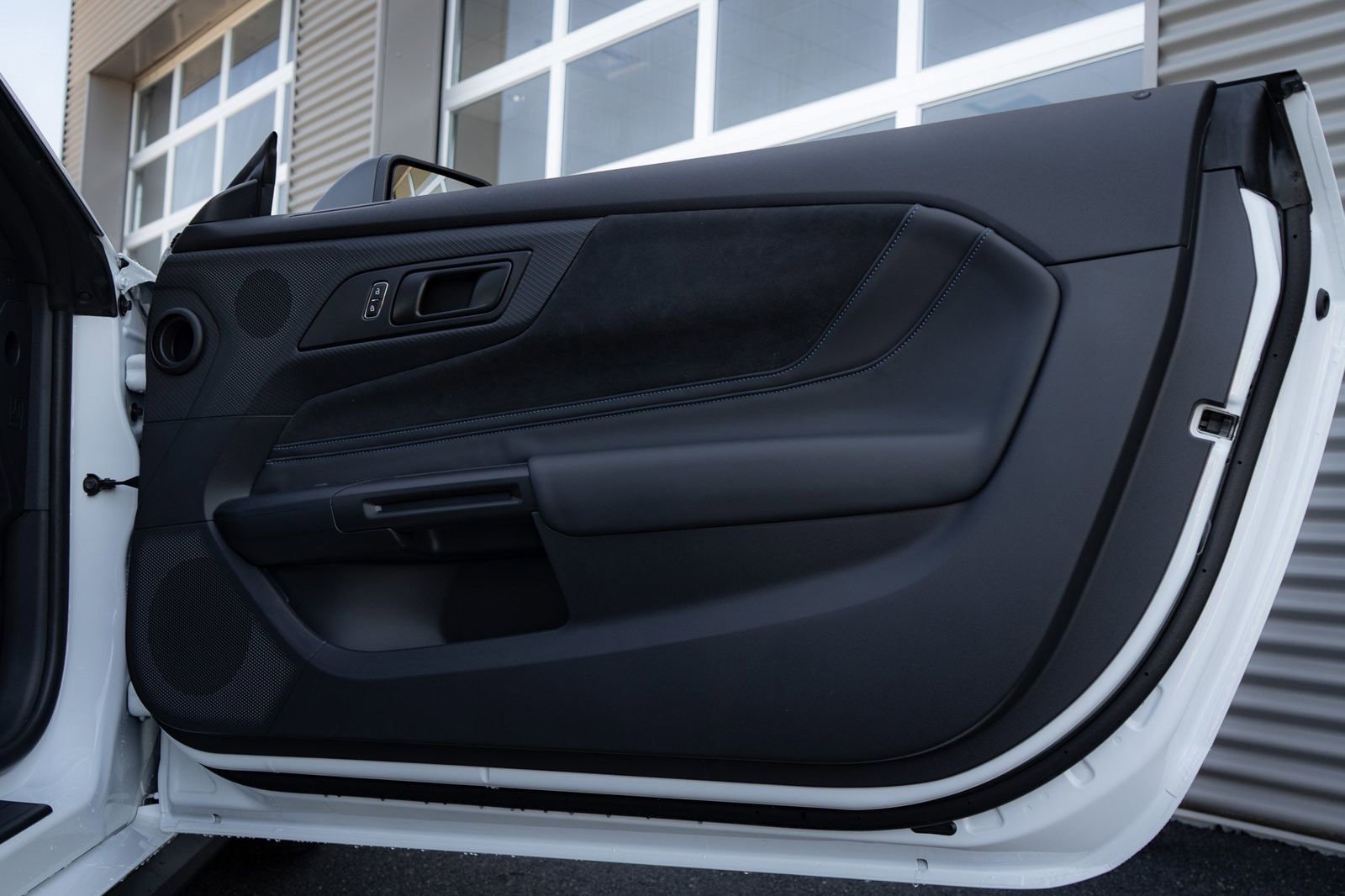 Used 2025 Ford Mustang Dark Horse RWD image 59