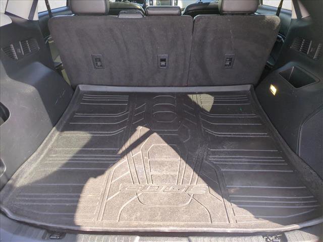 Used 2015 Ford Edge Titanium w/ Equipment Group 302A FWD image 6