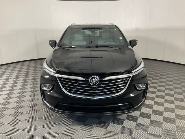 Used 2024 Buick Enclave Essence AWD/4WD image 2