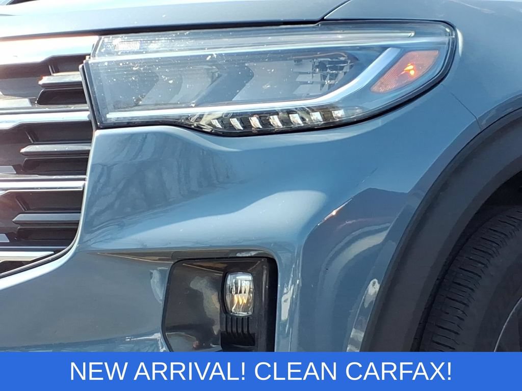 Used 2025 Ford Explorer Active w/ Active Comfort Package AWD/4WD image 32