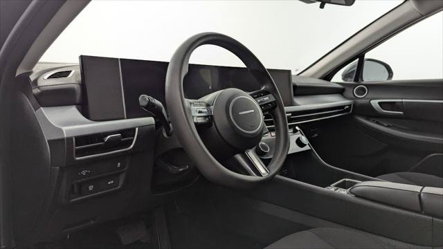 Used 2025 Hyundai Sonata SEL FWD image 23