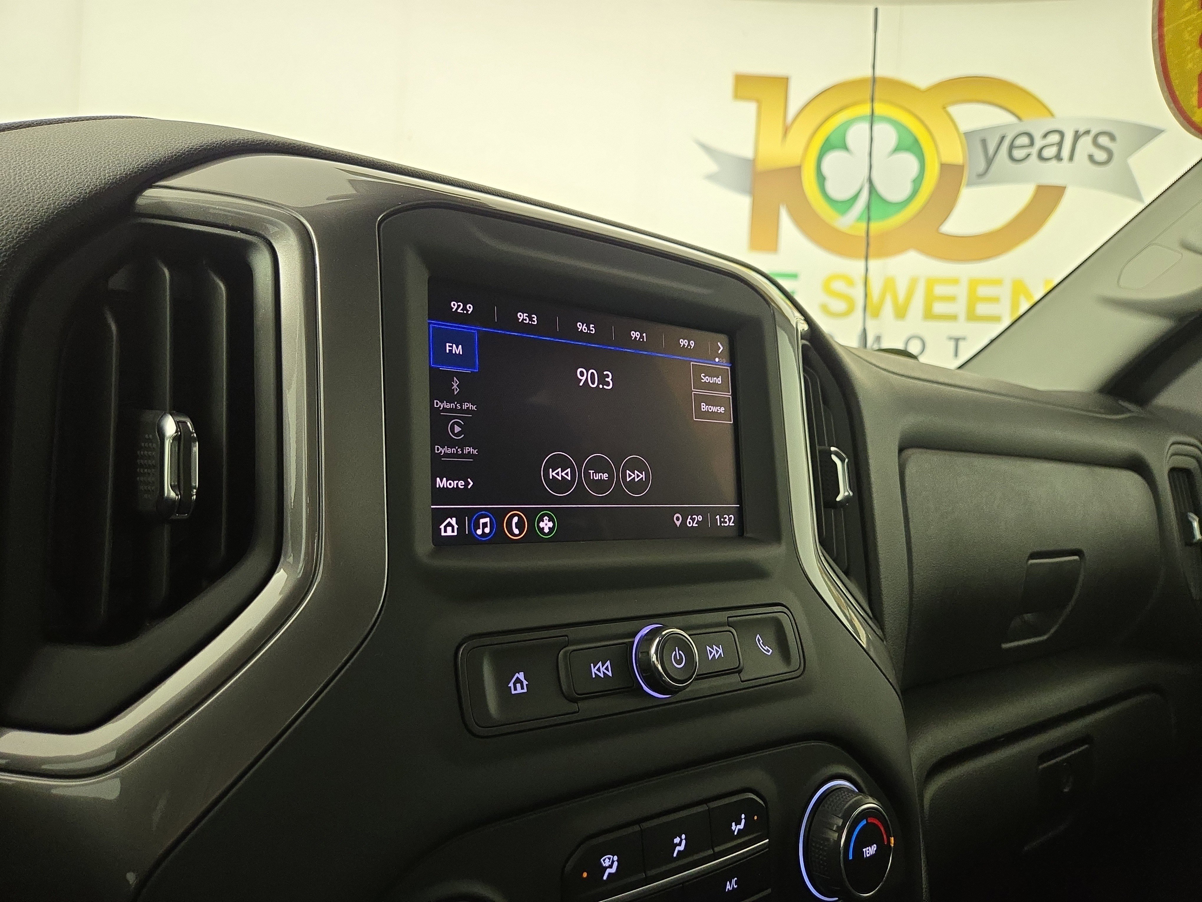 Used 2024 Chevrolet Silverado 2500 Custom w/ Custom Value Package image 19