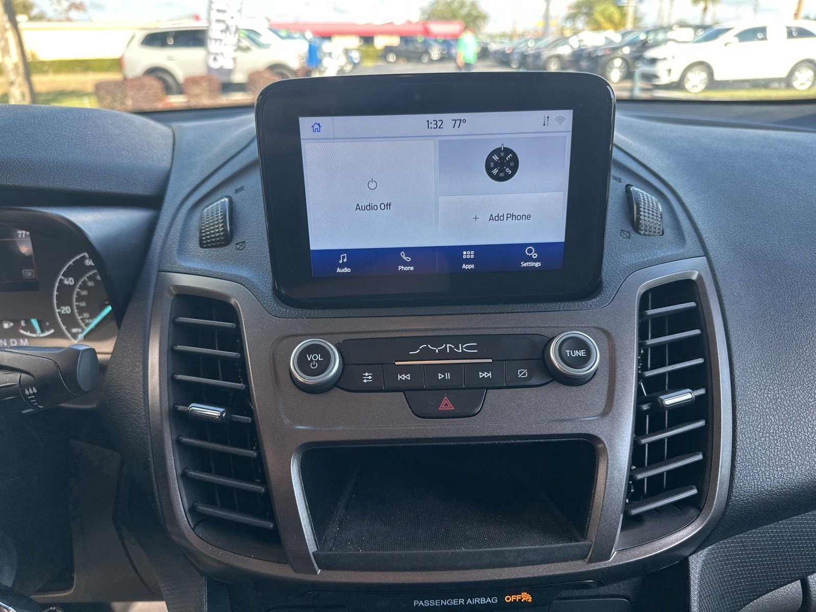 Used 2023 Ford Transit Connect XL image 9