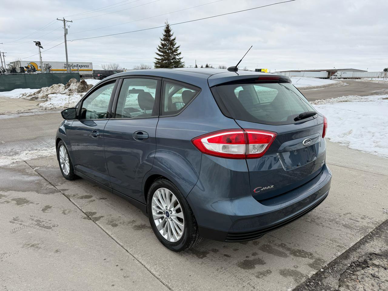 Used 2018 Ford C-MAX SE w/ Cold Weather Package image 7