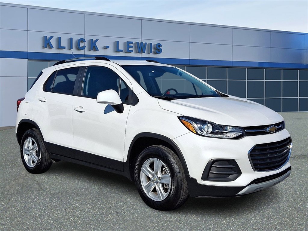Certified 2022 Chevrolet Trax LT w/ Driver Confidence Package