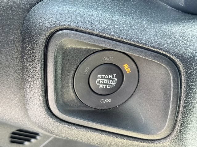 Used 2024 Jeep Wrangler Unlimited AWD/4WD image 17