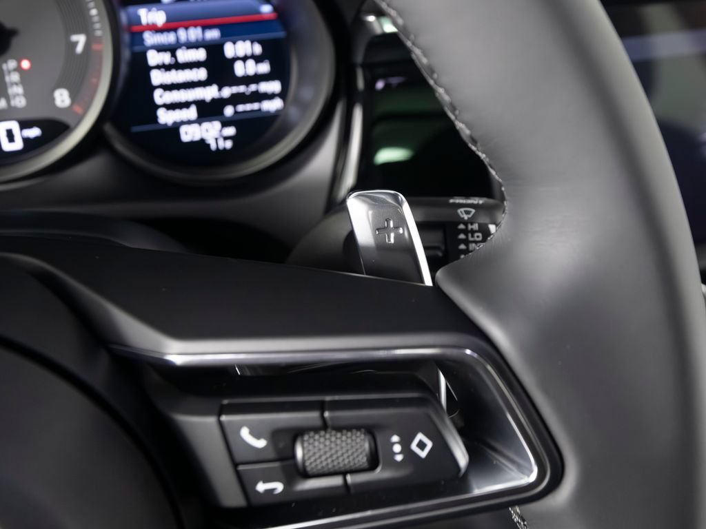 New 2026 Porsche Macan AWD/4WD image 24