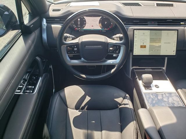 Used 2025 Land Rover Range Rover SE AWD/4WD image 18