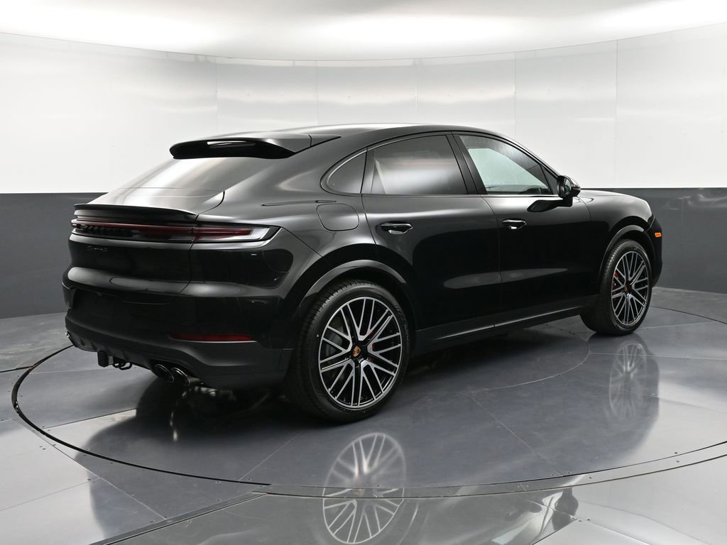 New 2026 Porsche Cayenne S image 8