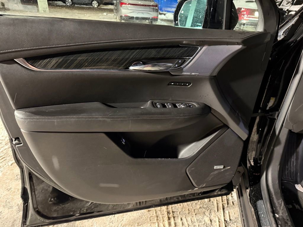 Used 2020 Cadillac XT6 Premium Luxury image 14