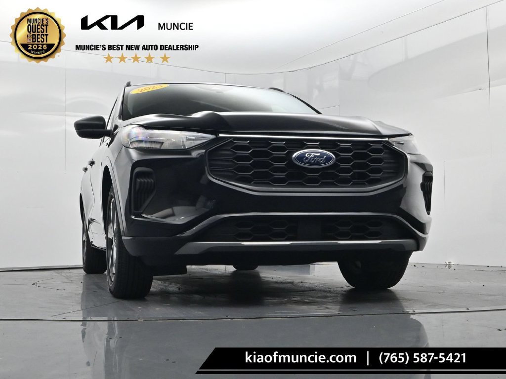 Used 2023 Ford Escape ST-Line w/ Tech Pack #1 AWD/4WD image 40