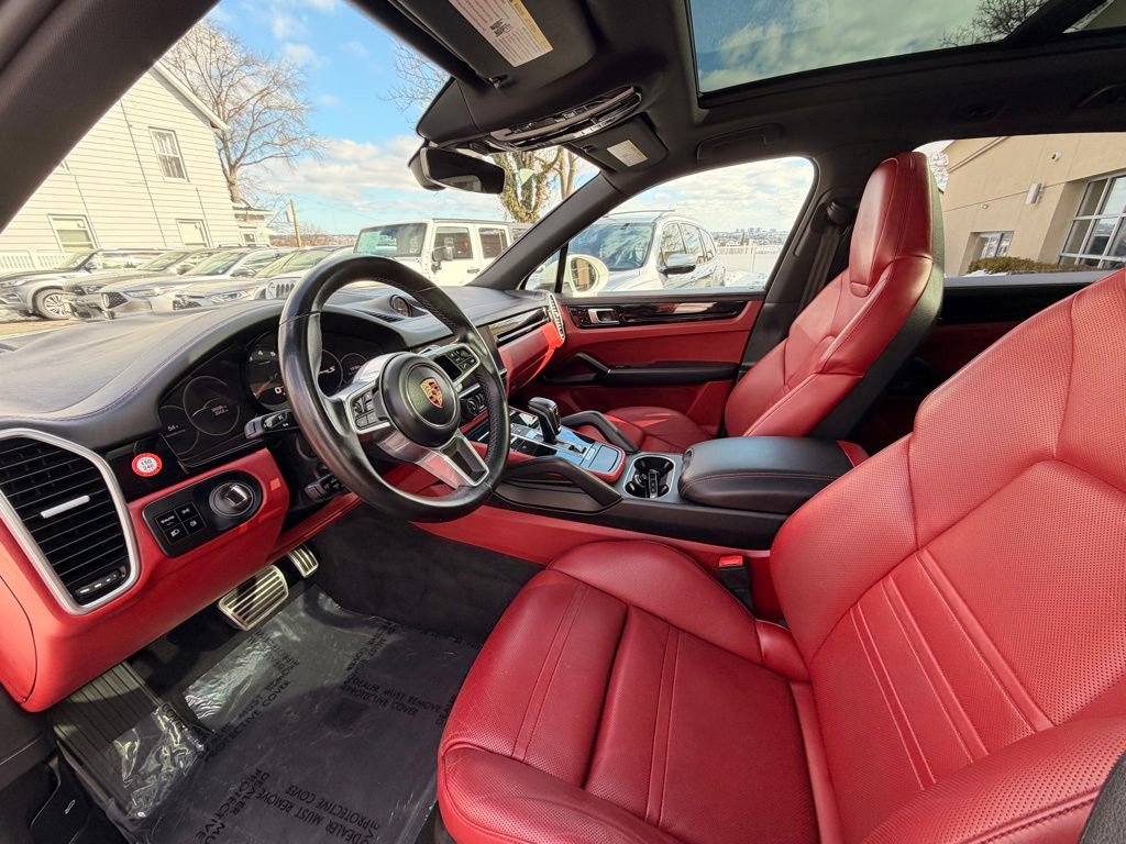 Used 2020 Porsche Cayenne S w/ Premium Package Plus image 10