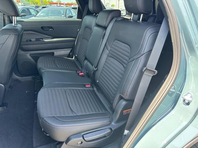 New 2026 Nissan Pathfinder Rock Creek AWD/4WD image 16