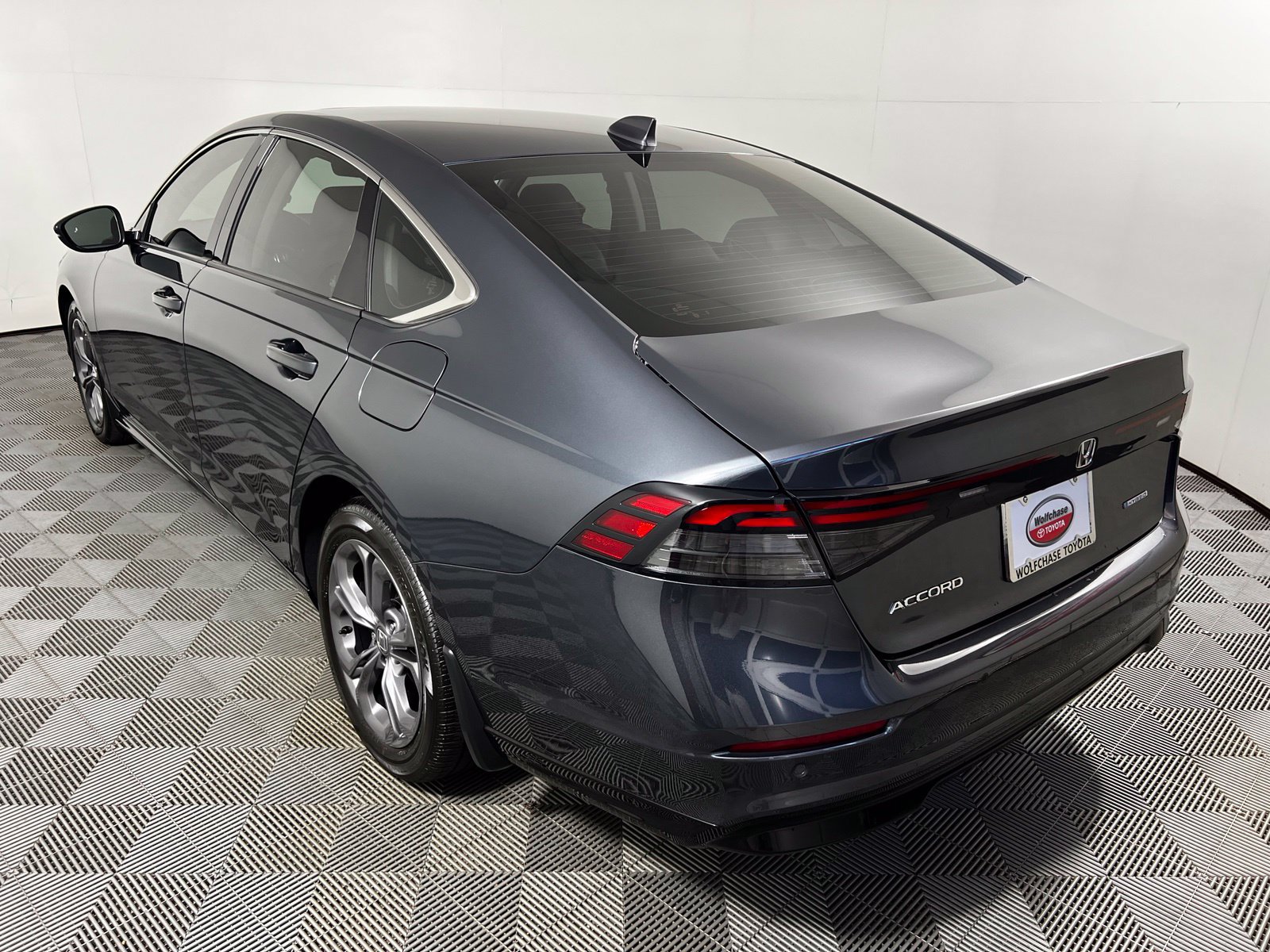 Used 2025 Honda Accord EX-L image 7