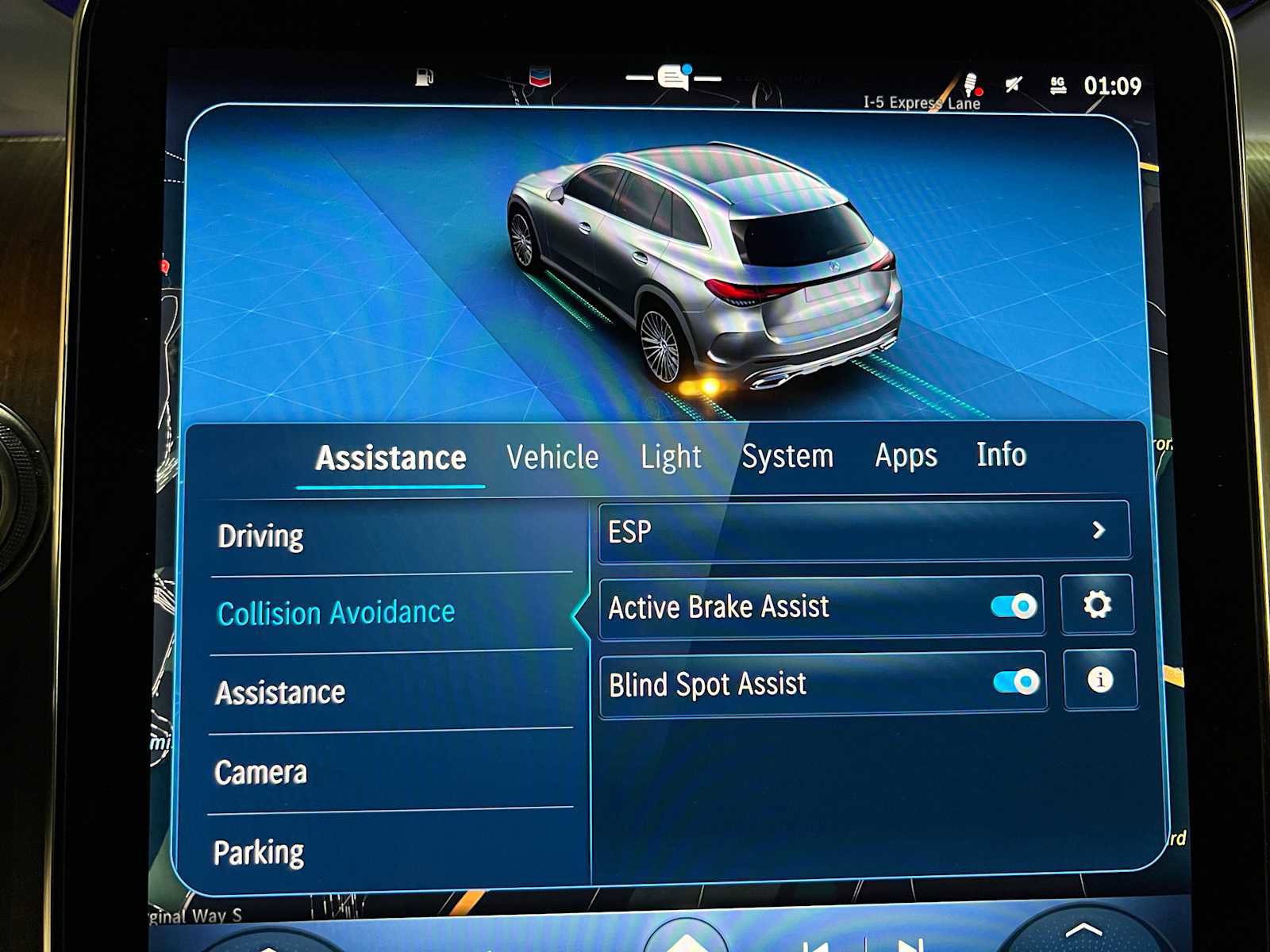 Certified 2025 Mercedes-Benz GLC 300 GLC 300 image 36