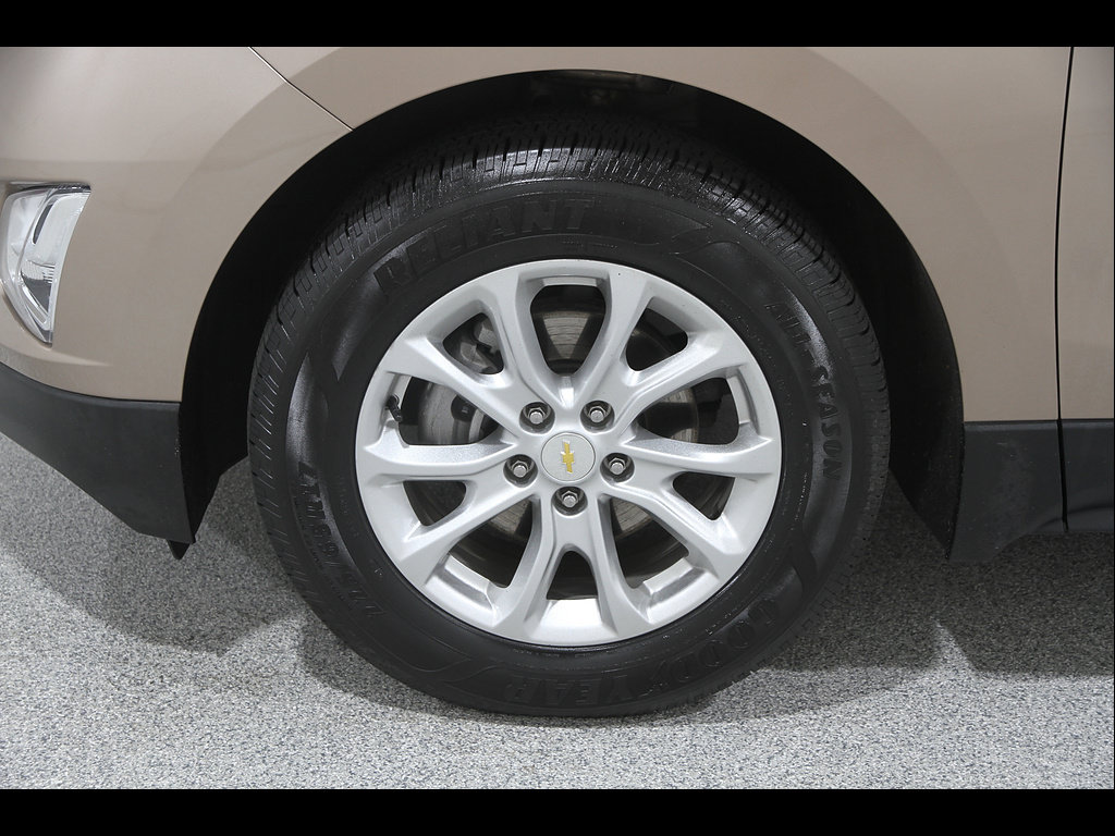 Used 2018 Chevrolet Equinox LT FWD image 19