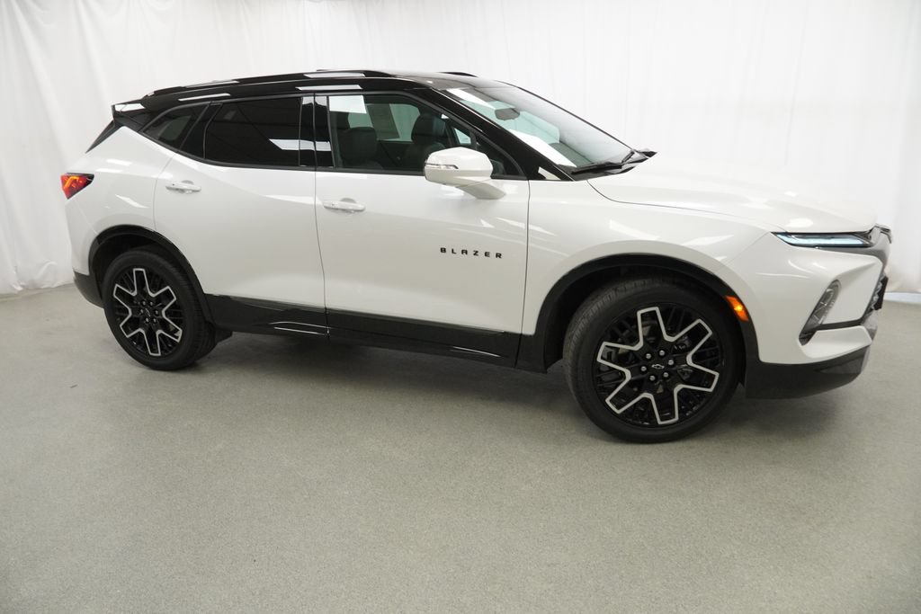 Used 2024 Chevrolet Blazer RS w/ Driver Confidence II Package AWD/4WD image 36