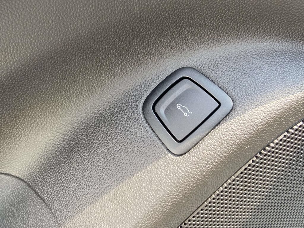 Used 2020 Cadillac CT5 Luxury RWD image 15