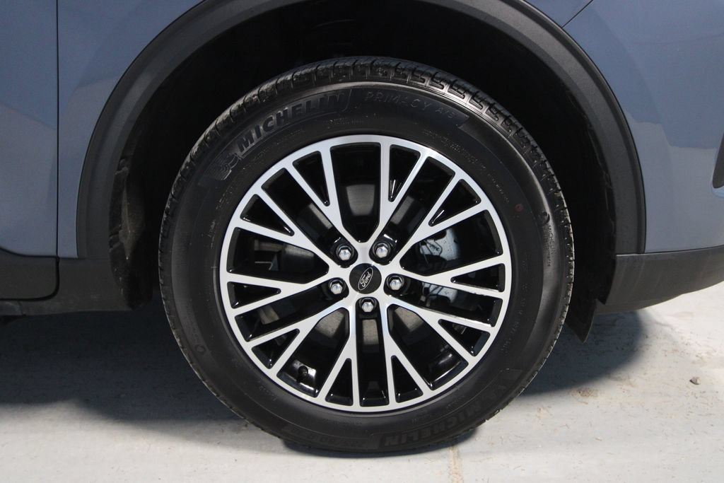 Used 2025 Ford Escape SE w/ PHEV Premium Package FWD image 37