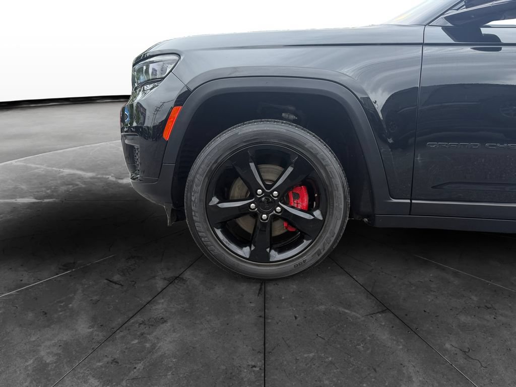 Used 2023 Jeep Grand Cherokee L Laredo AWD/4WD image 14