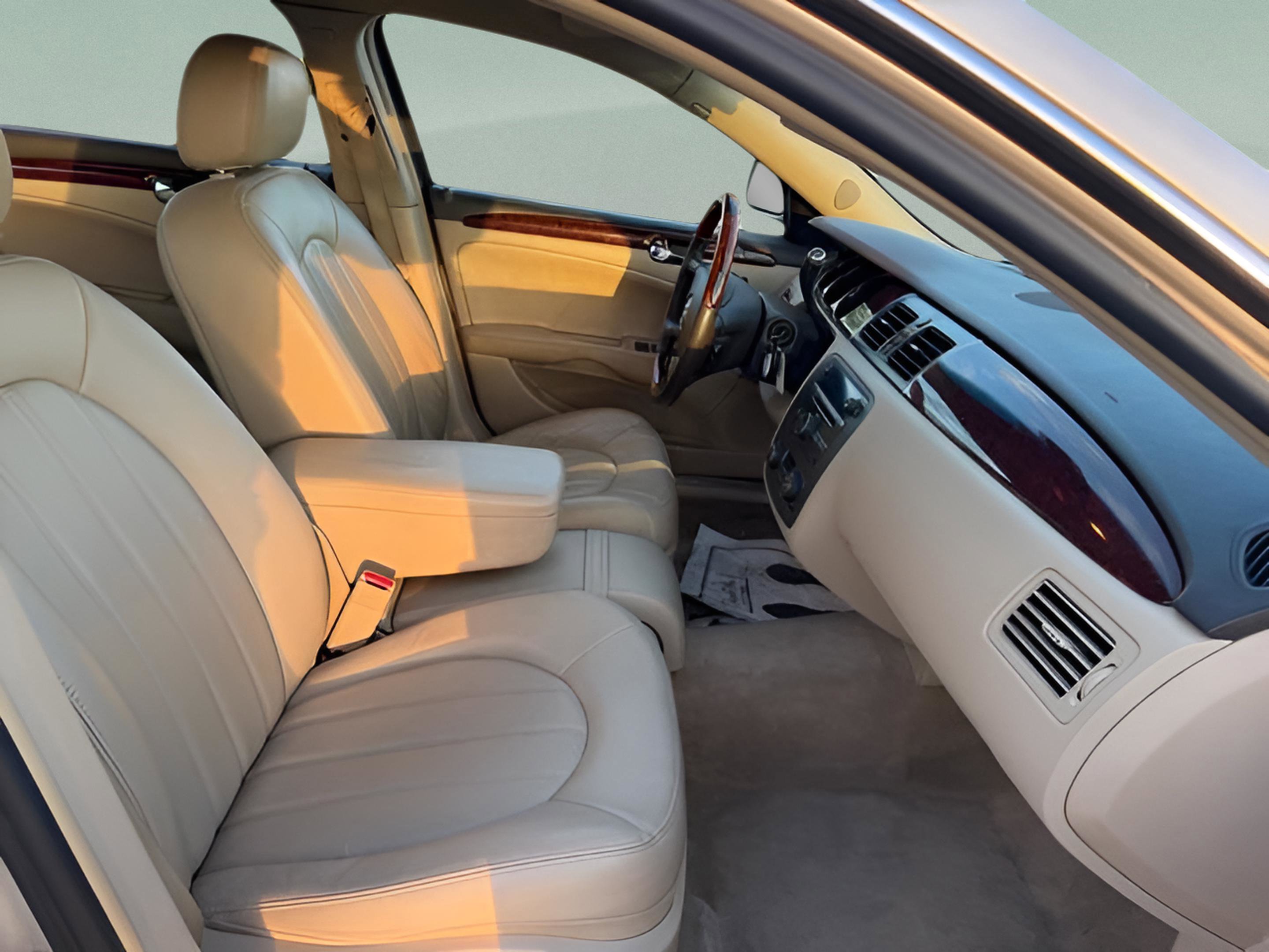 Used 2008 Buick Lucerne CXL w/ Driver Confidence Package FWD image 26