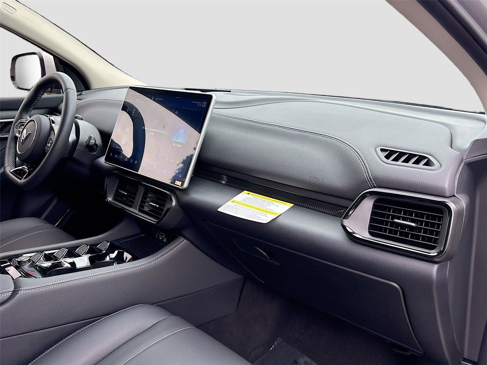 New 2025 VinFast VF 8 Eco AWD/4WD image 28