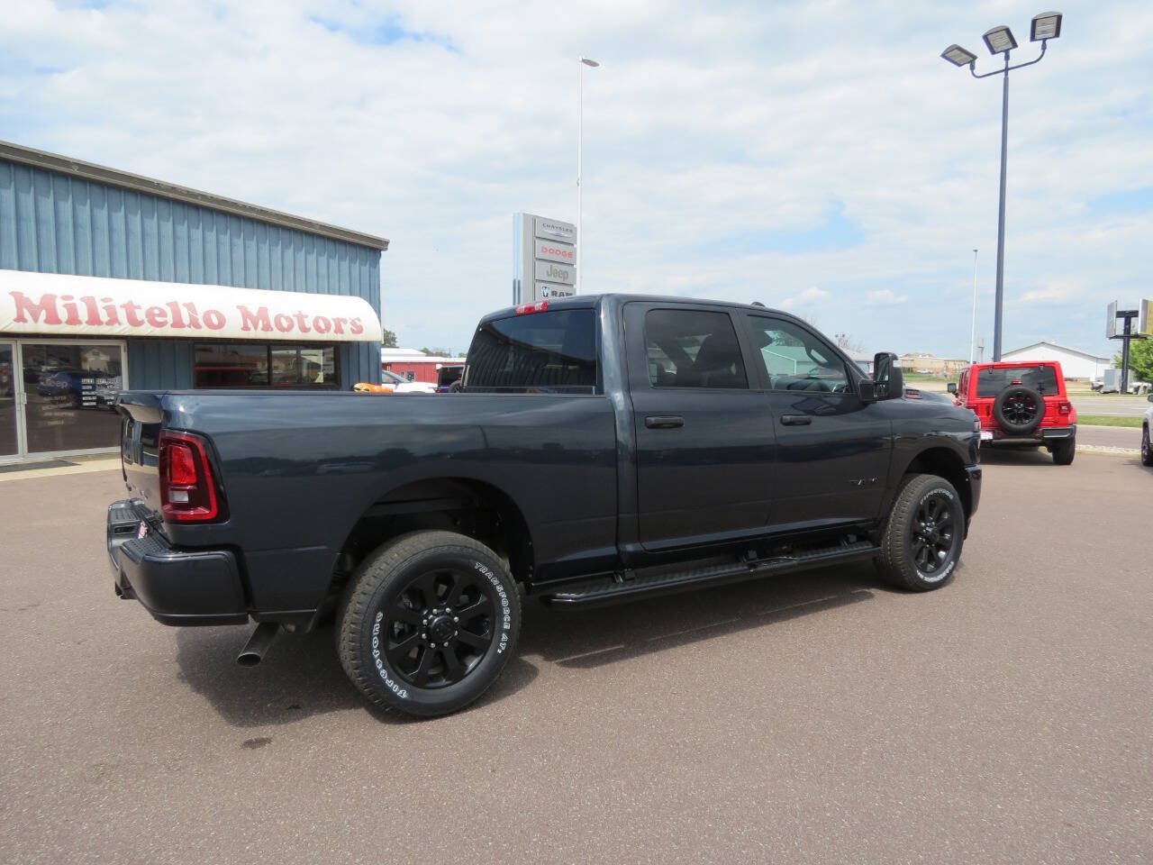 New 2026 RAM 3500 Big Horn AWD/4WD image 8