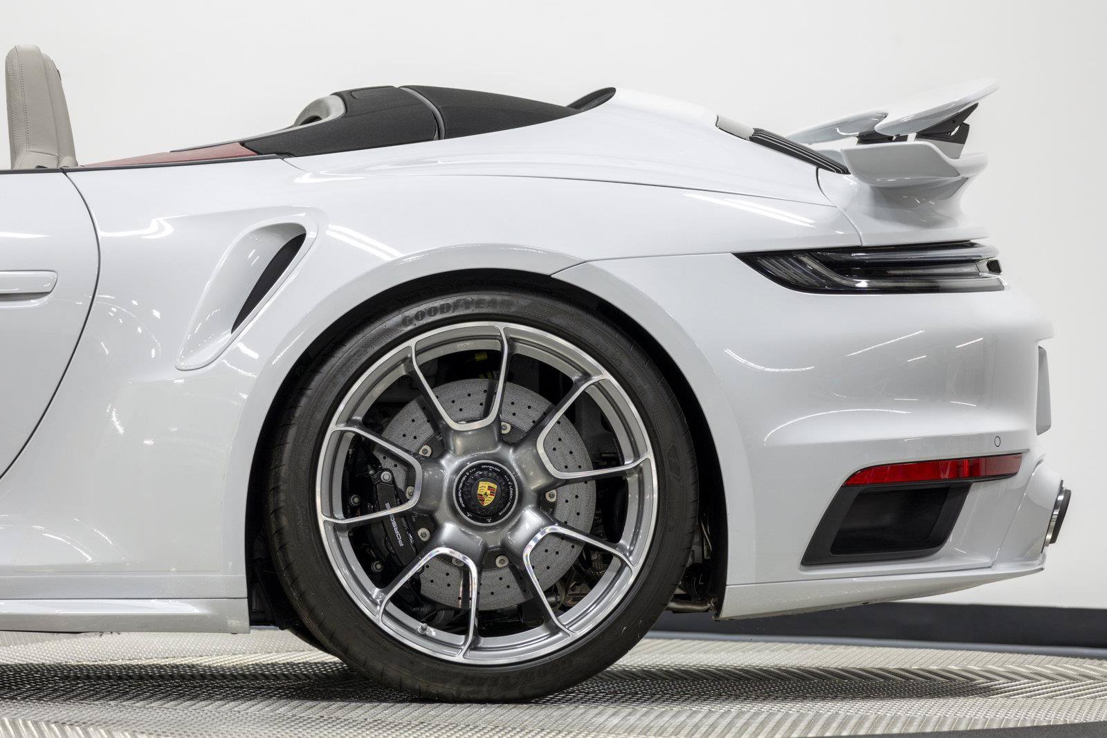 Used 2022 Porsche 911 Turbo S AWD/4WD image 7