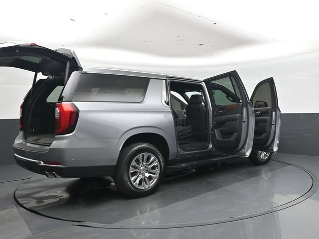 Used 2025 GMC Yukon XL Denali AWD/4WD image 50