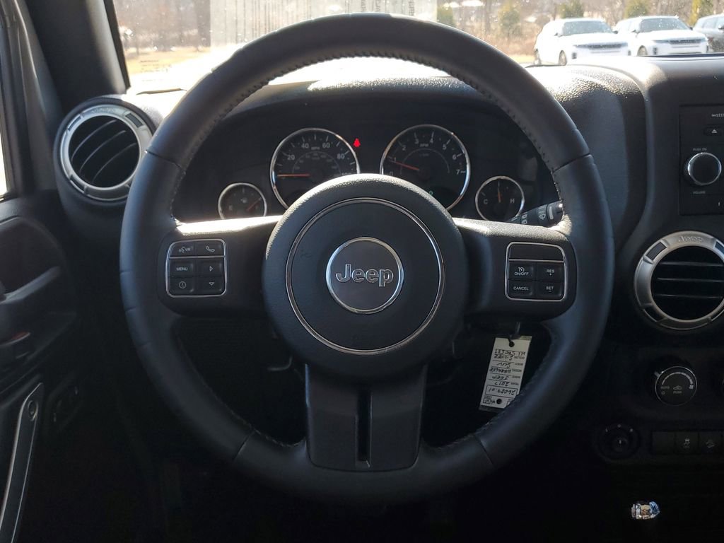 Used 2017 Jeep Wrangler Unlimited Sahara w/ Connectivity Group image 23