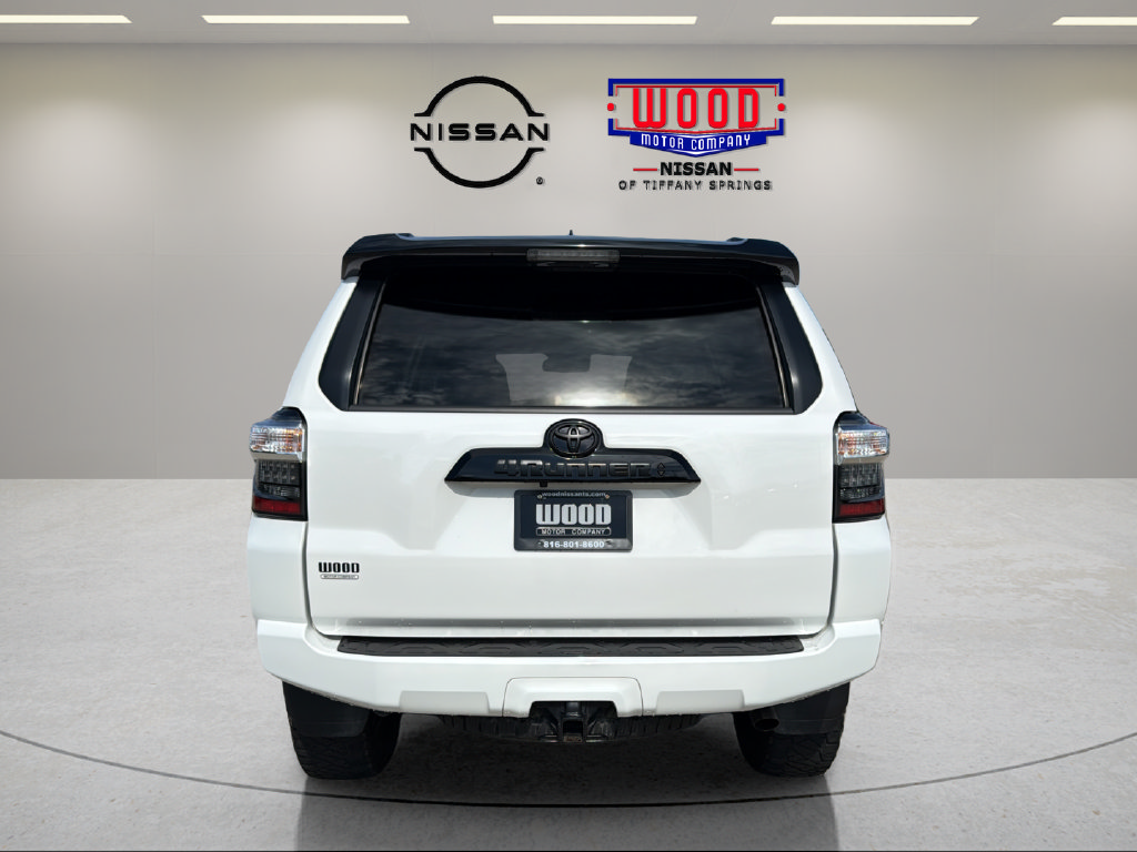 Used 2020 Toyota 4Runner Venture w/ Moonroof Package AWD/4WD image 3