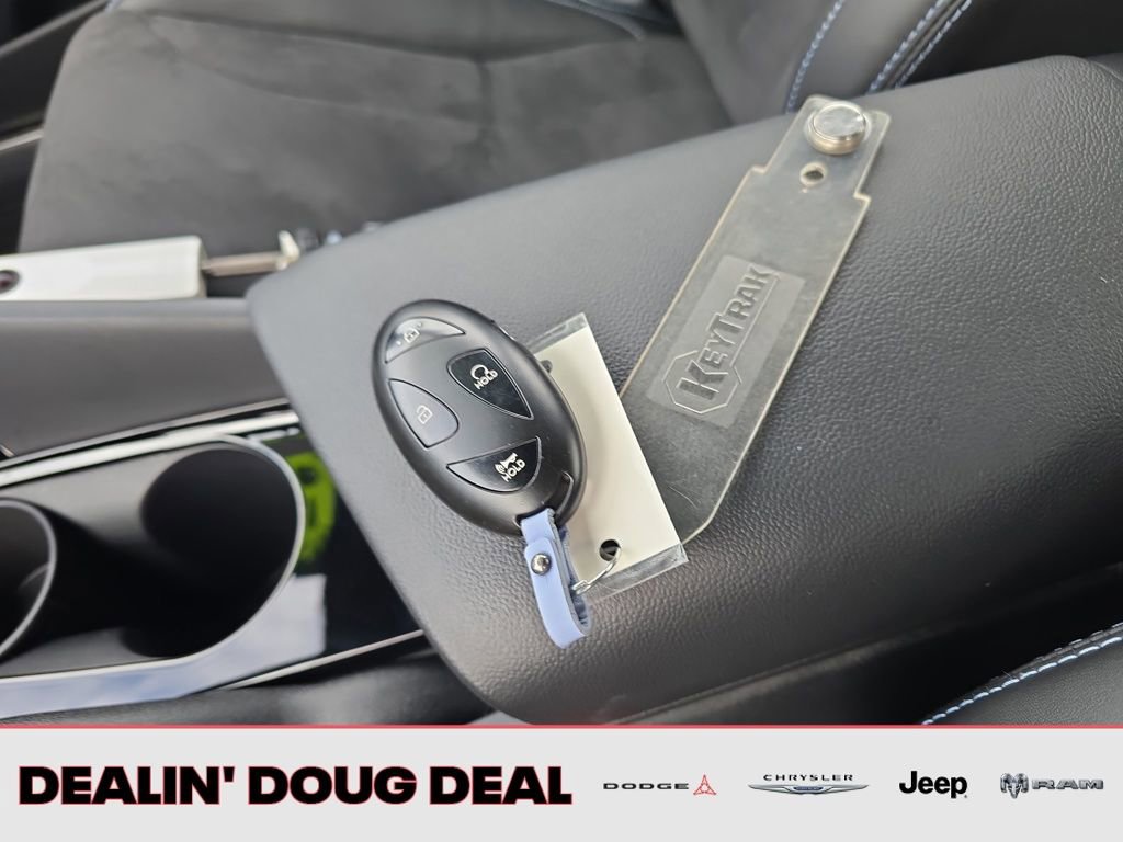 Used 2025 Hyundai Elantra N image 30