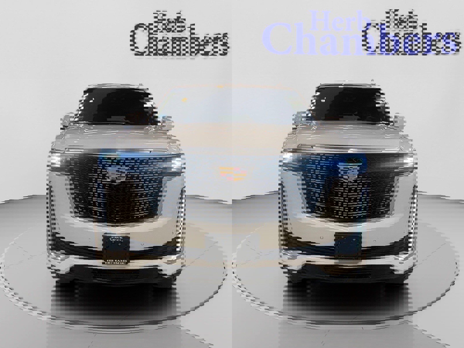 Used 2021 Cadillac Escalade Premium Luxury w/ Driver Assist Tech Package image 4