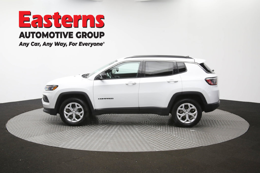 Used 2024 Jeep Compass Latitude AWD/4WD image 61