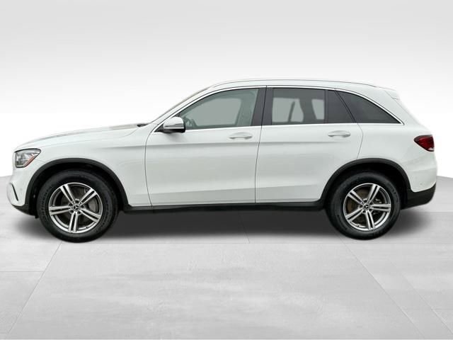 Used 2021 Mercedes-Benz GLC 300 4MATIC image 4