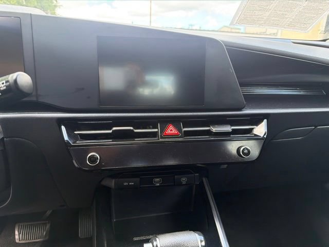 Used 2023 Kia Niro LX FWD image 15