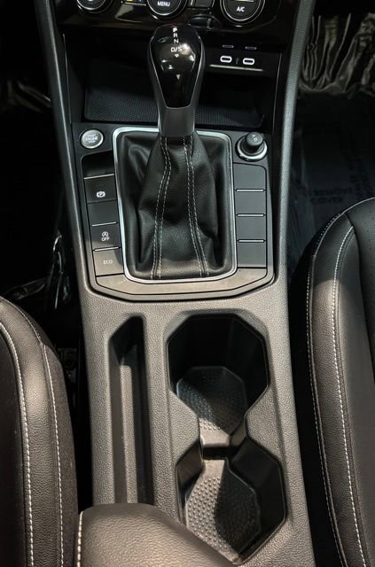 Certified 2023 Volkswagen Jetta SE w/ Panoramic Sunroof Package image 23