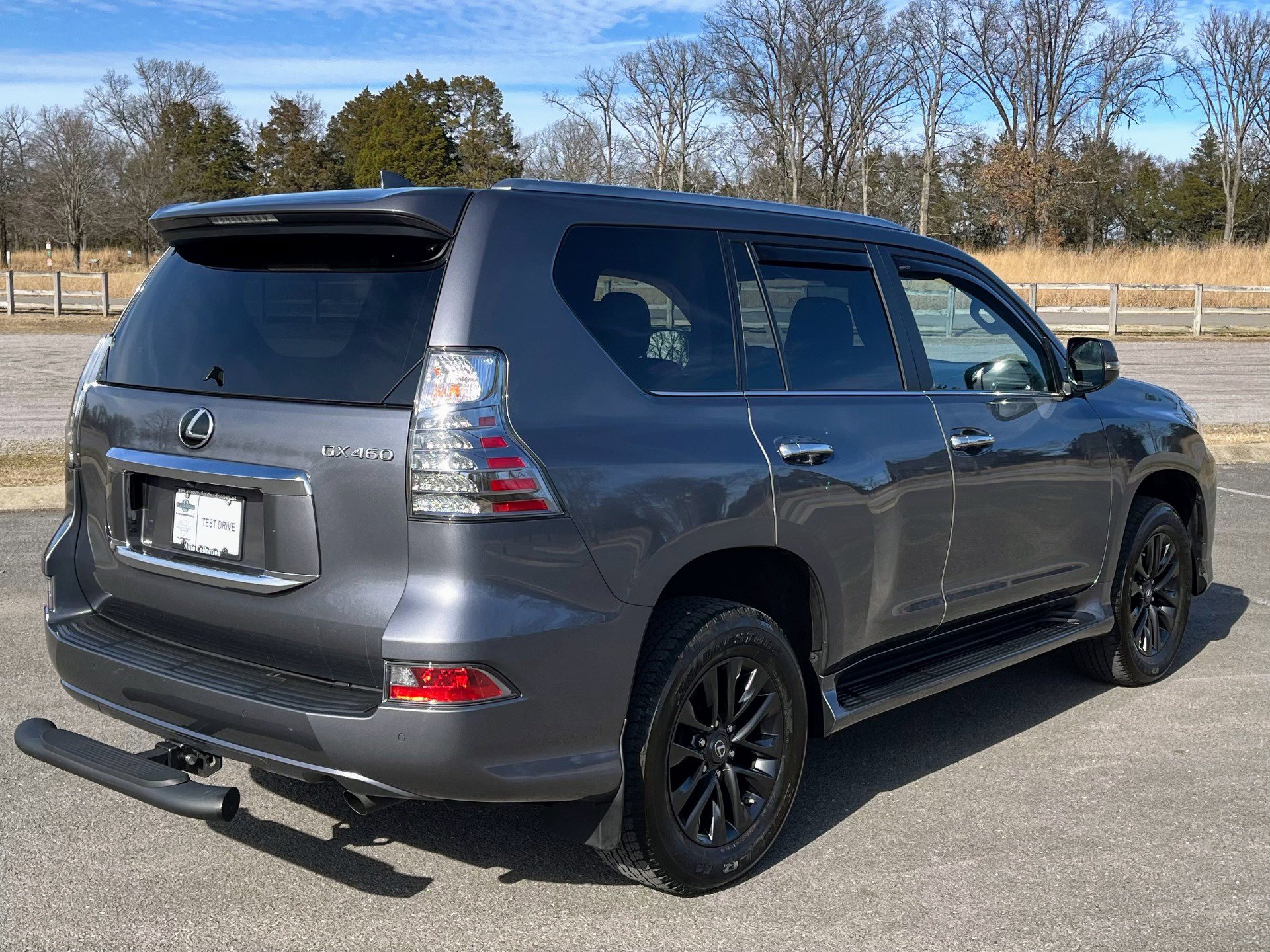 Used 2023 Lexus GX 460 Premium w/ Premium Package AWD/4WD image 3